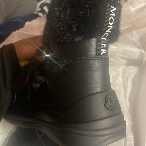 Moncler Insolux Boots - Picture 6 of 7